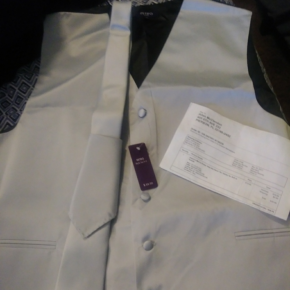 Plus size mens dress vest with tie and hanky